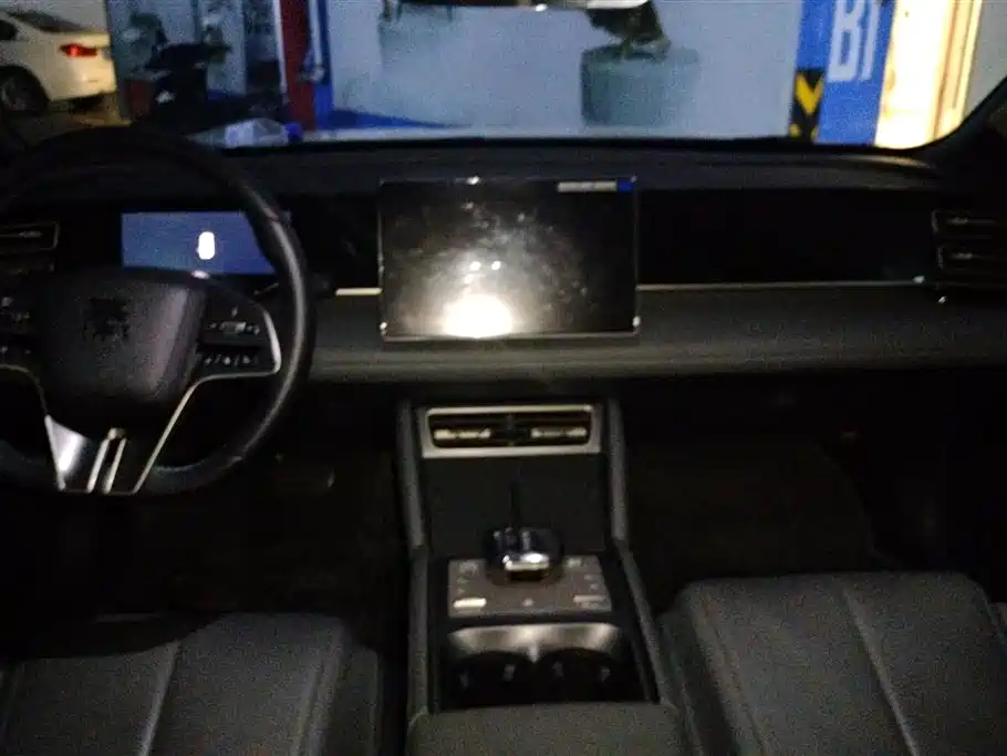 BYD Qin L 2024 DM-i 80KM Superior фото 12