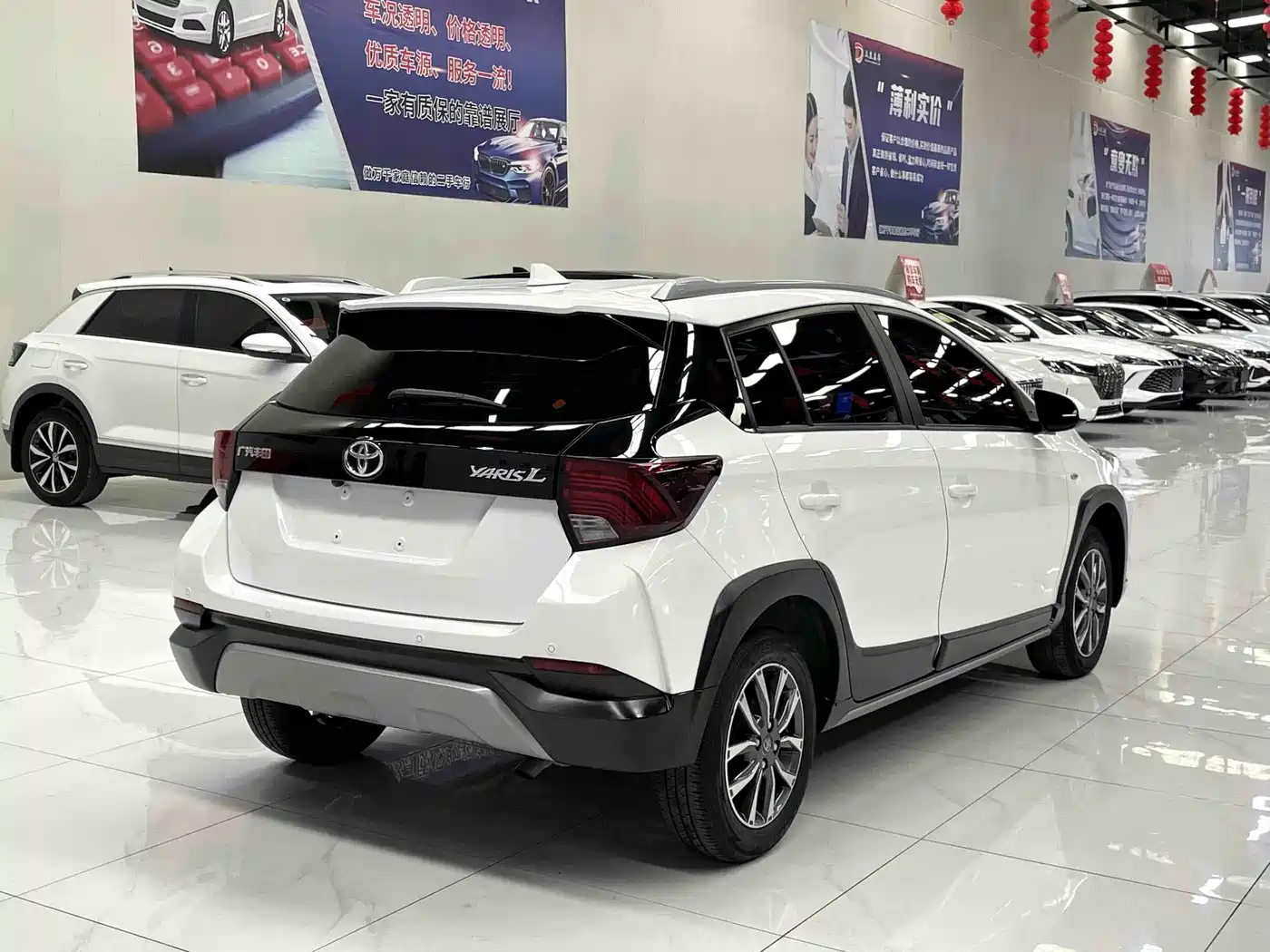 Toyota YARiS L Zhi Xuan 2022 1.5L CVT Luxury PLUS Edition фото 4