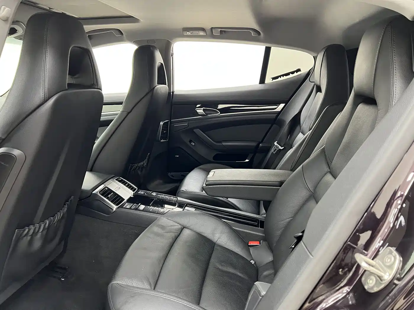 Porsche Panamera 2014 Panamera 3.0T фото 17