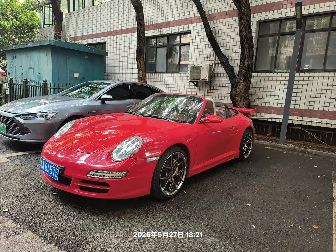 Porsche 911 2006 Carrera 4 Cabriolet AT 3.6L фото 2
