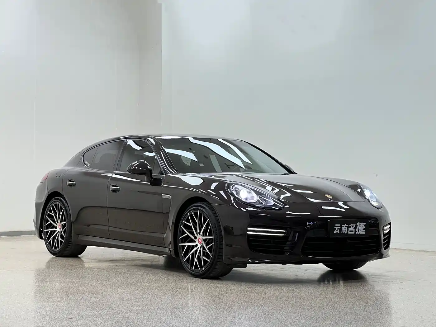 Porsche Panamera 2014 Panamera 3.0T фото 3