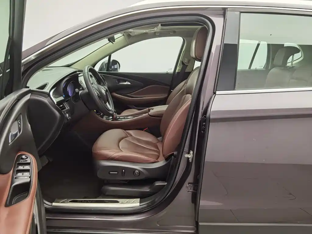 Photo 10 - Buick Envision Plus