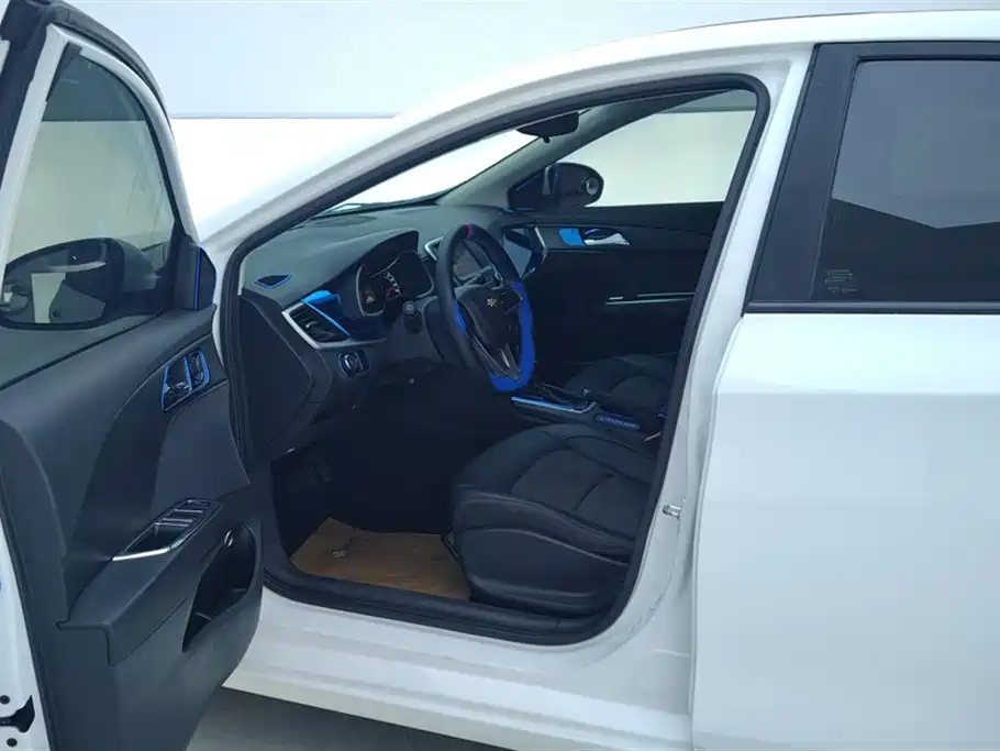Chevrolet Cavalier 2019 320 Automatic Joy Edition фото 9