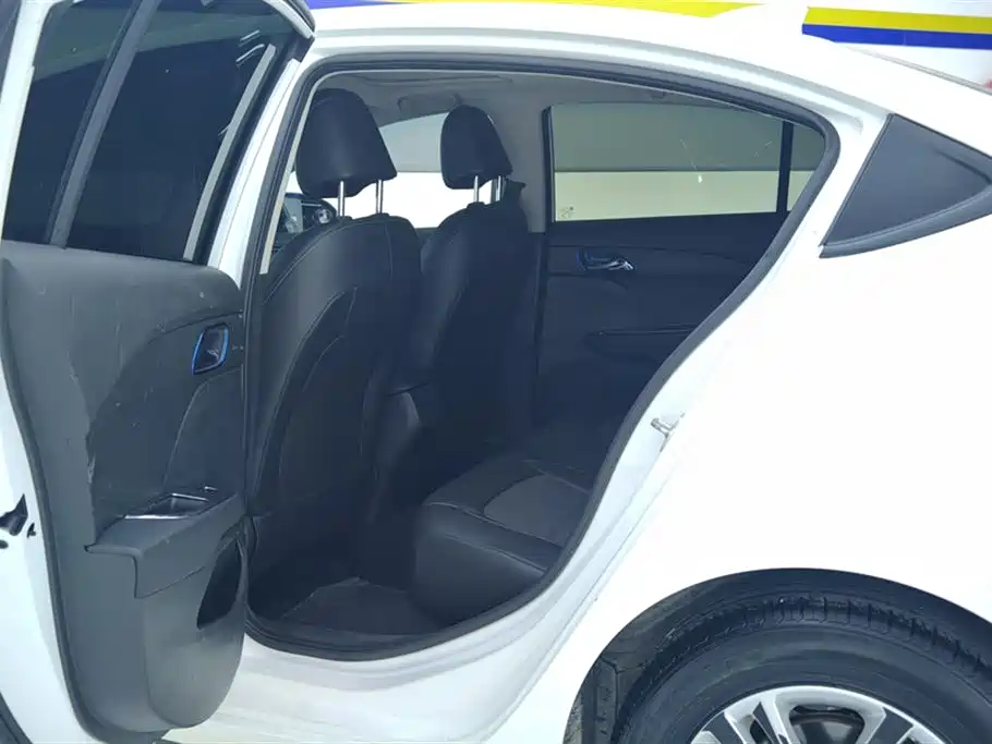 Chevrolet Cavalier 2019 320 Automatic Joy Edition фото 11