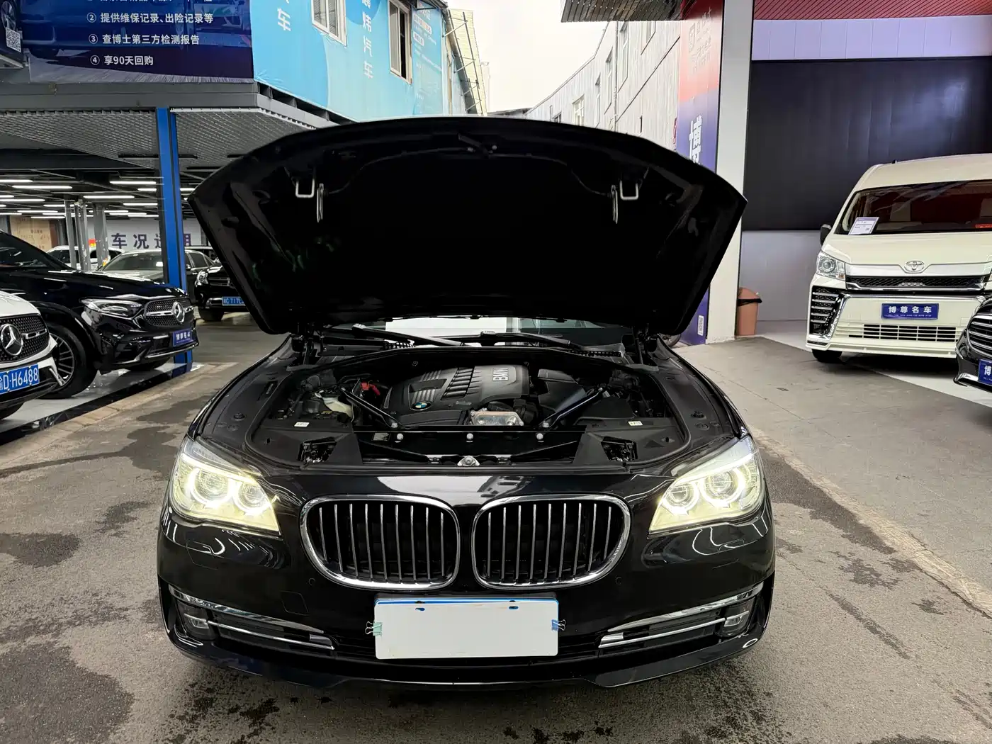 BMW 7 Series 2014 730Li Premium фото 25