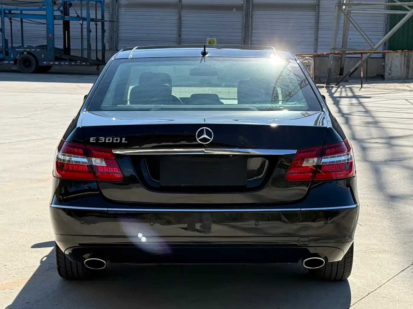 Mercedes-Benz E-Class 2010 E 300 L Fashion фото 5