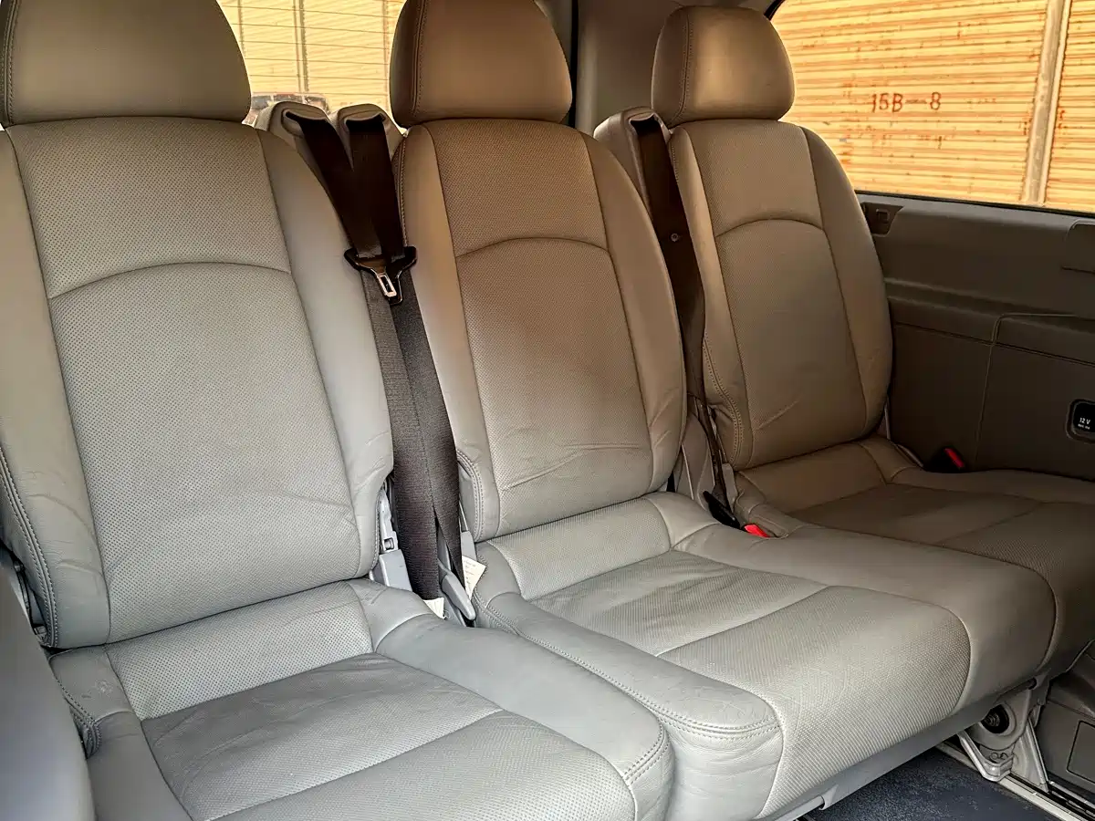 Mercedes-Benz Vito 2011 2.5L Business Edition фото 11