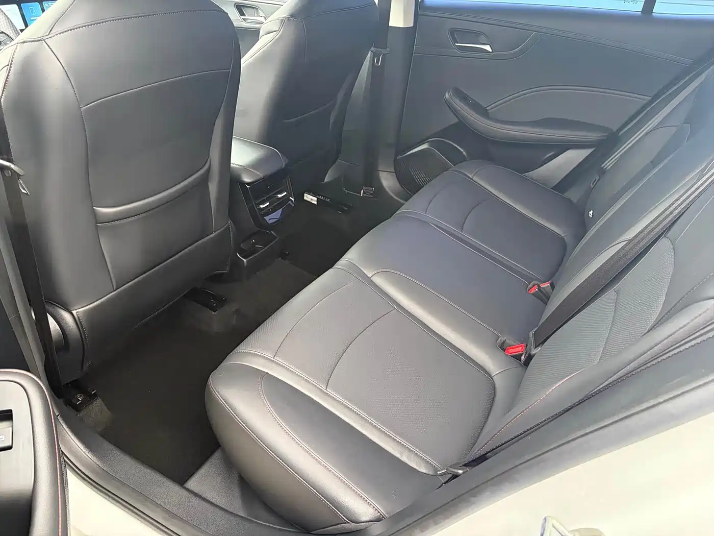 Roewe i5 2025 2024 1.5L CVT Prestige Edition