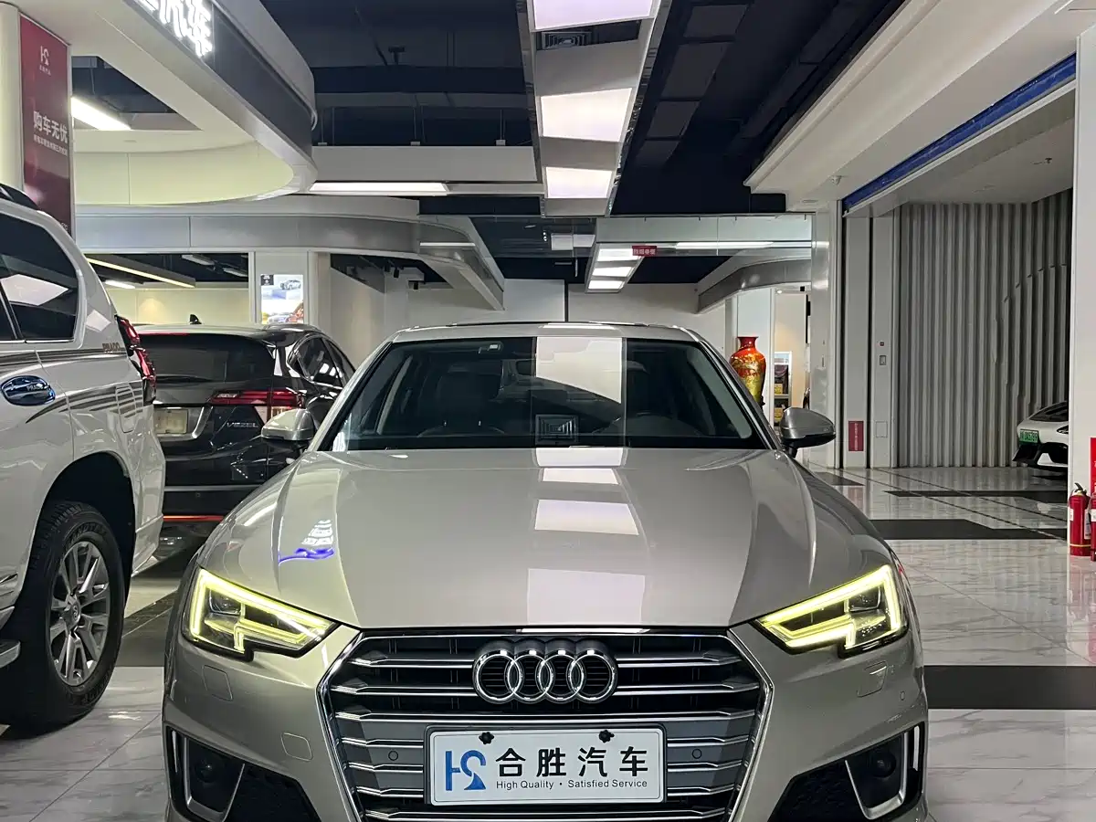 Audi A4L 2019 40 TFSI Fashion (China V) фото 2