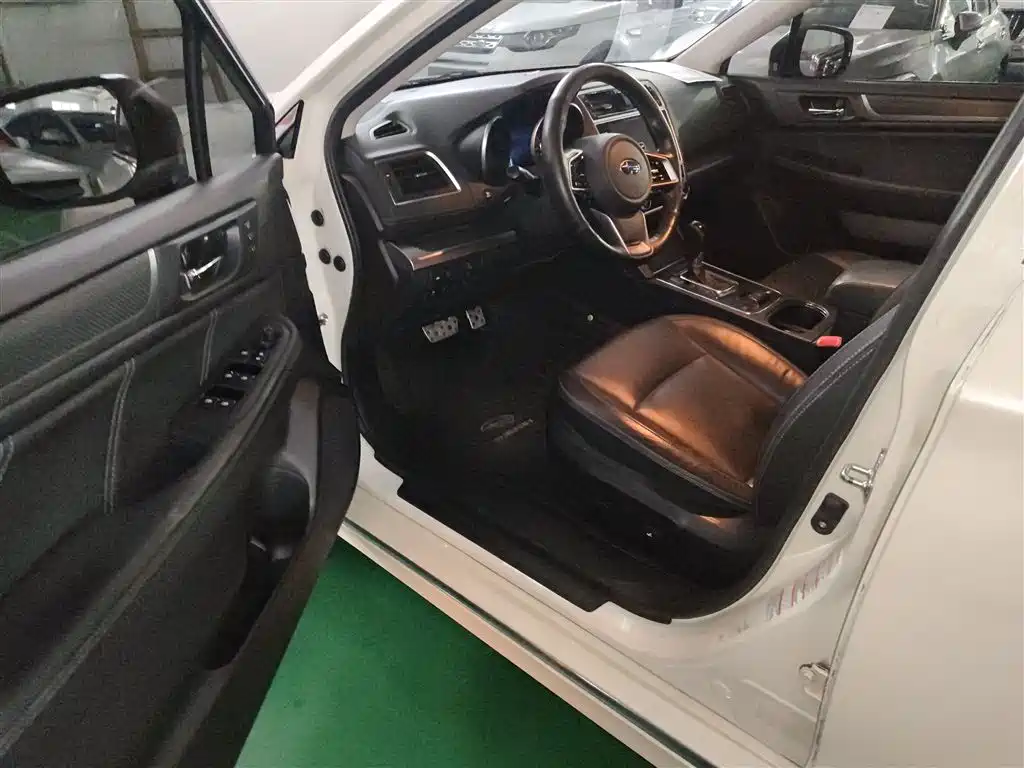 Subaru Legacy 2018 2.5i AWD Glory Edition EyeSight фото 12
