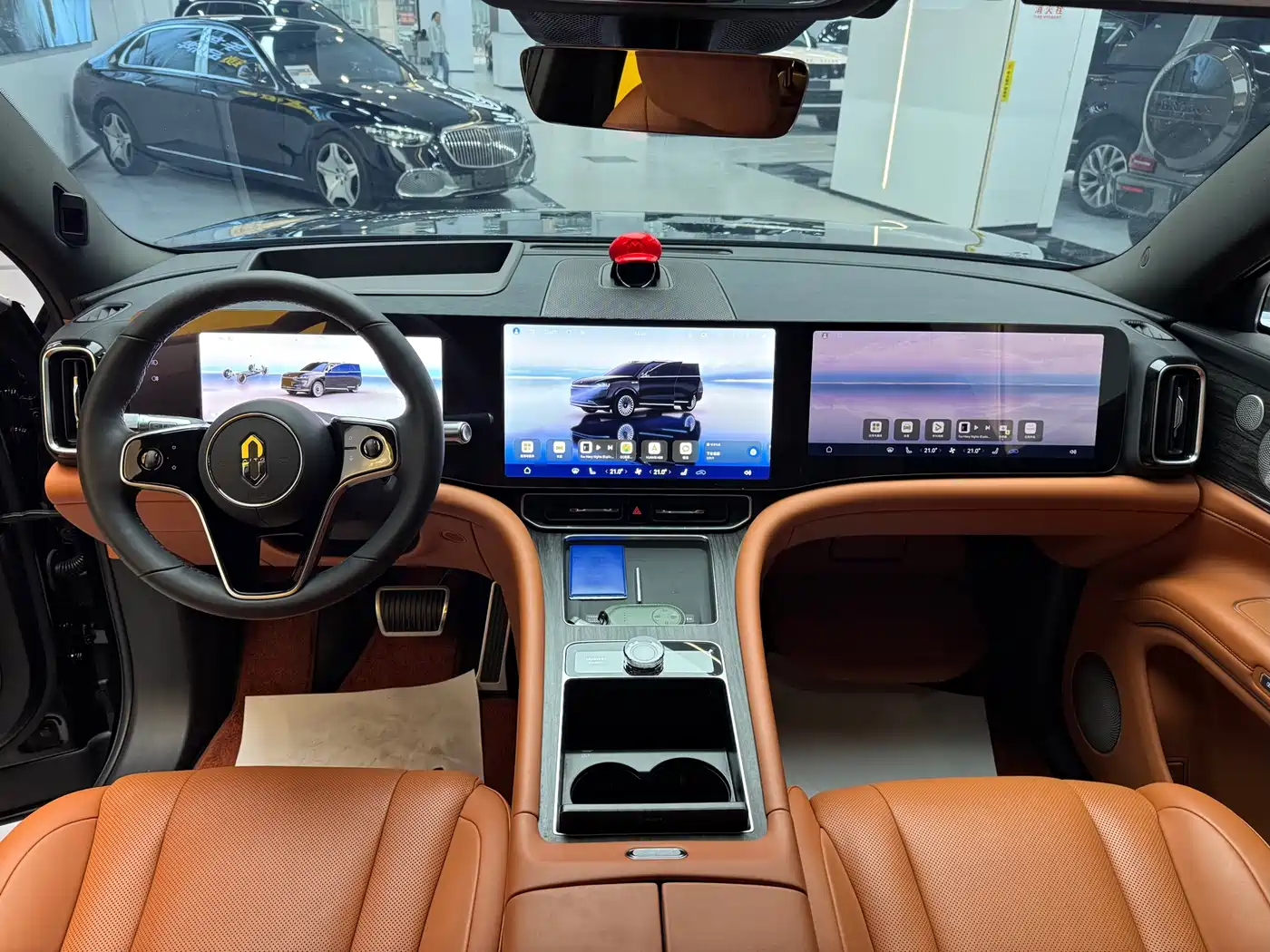 AITO Wenjie AITO M9 2024 Range Extender Max Edition 42kWh 6-seater фото 18