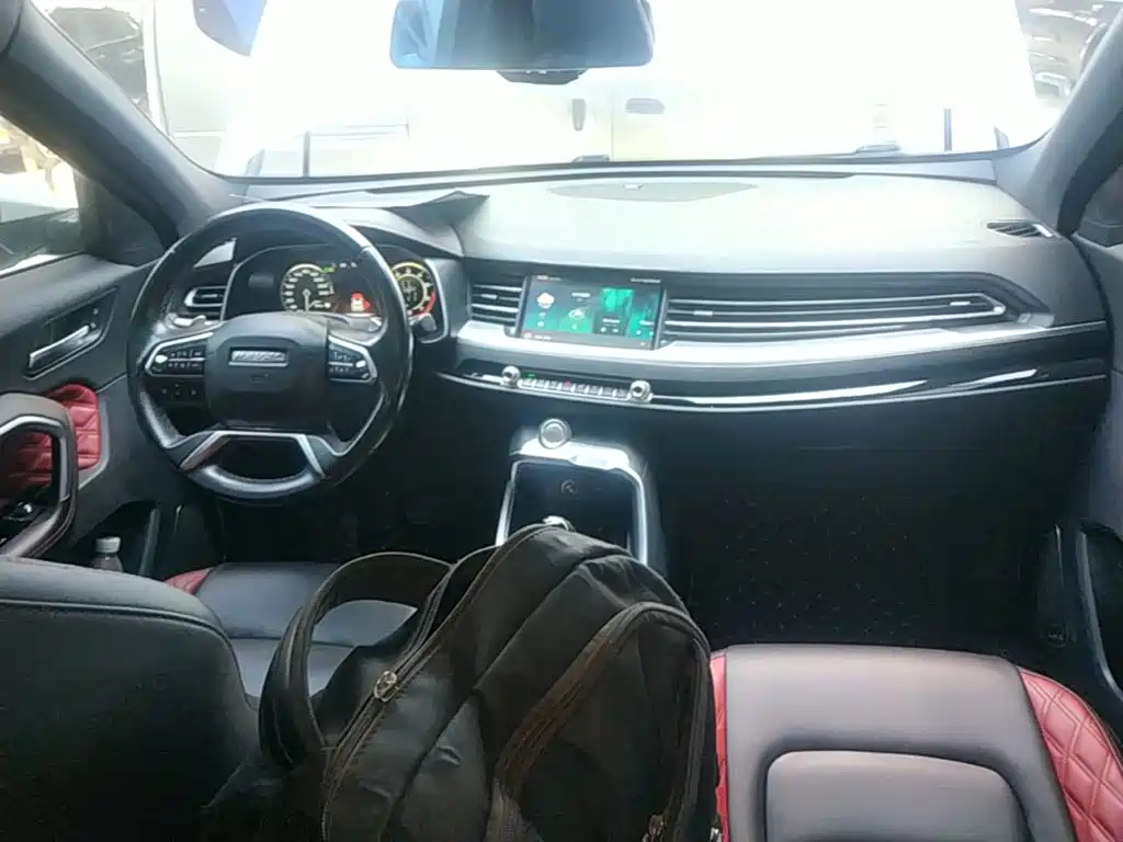 Photo 10 - Haval H6