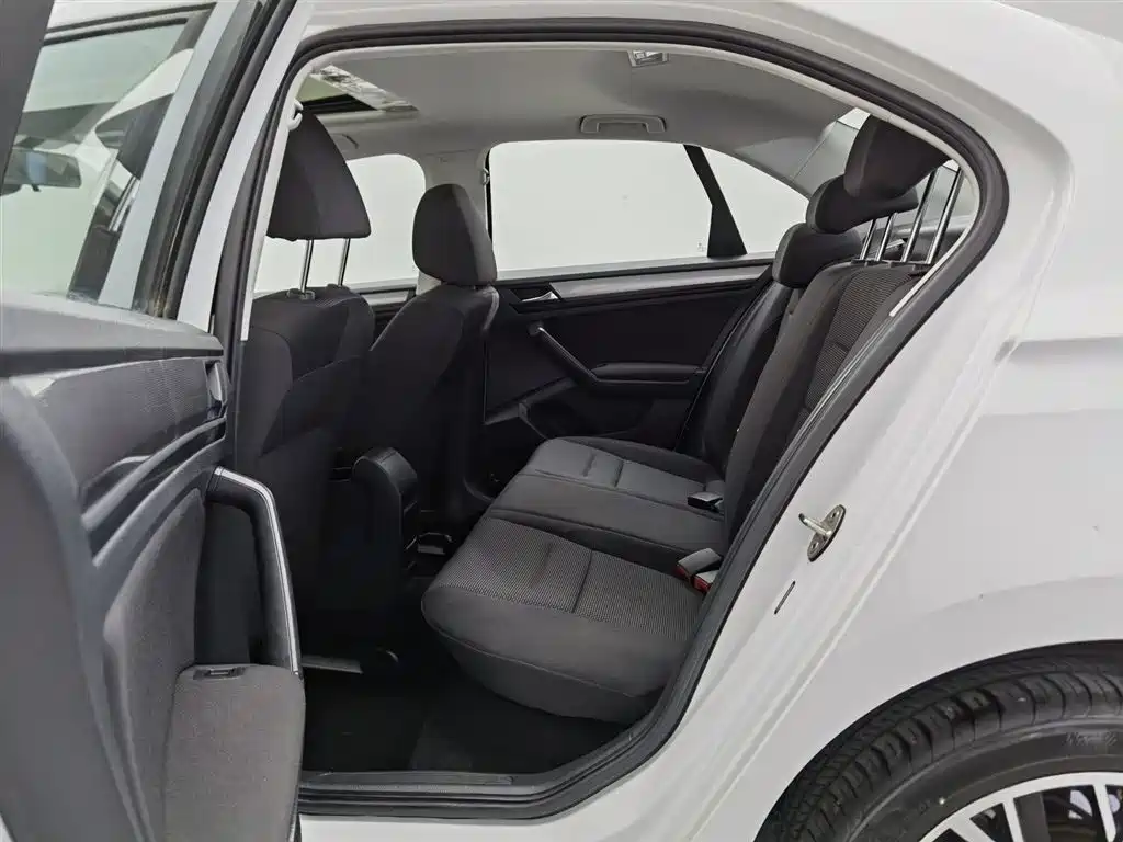 Volkswagen Bora 2019 Bora Legend 1.5L Manual Leading China VI фото 15