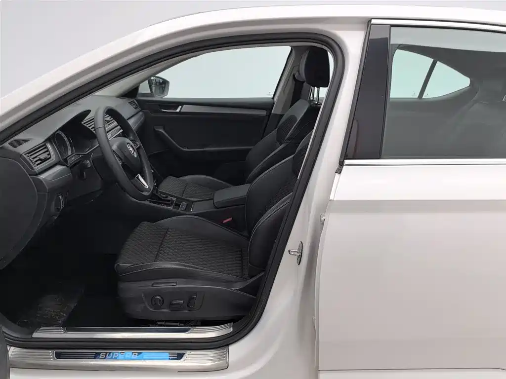 Škoda Superb 2018 TSI280 DSG Comfort (China V) фото 10