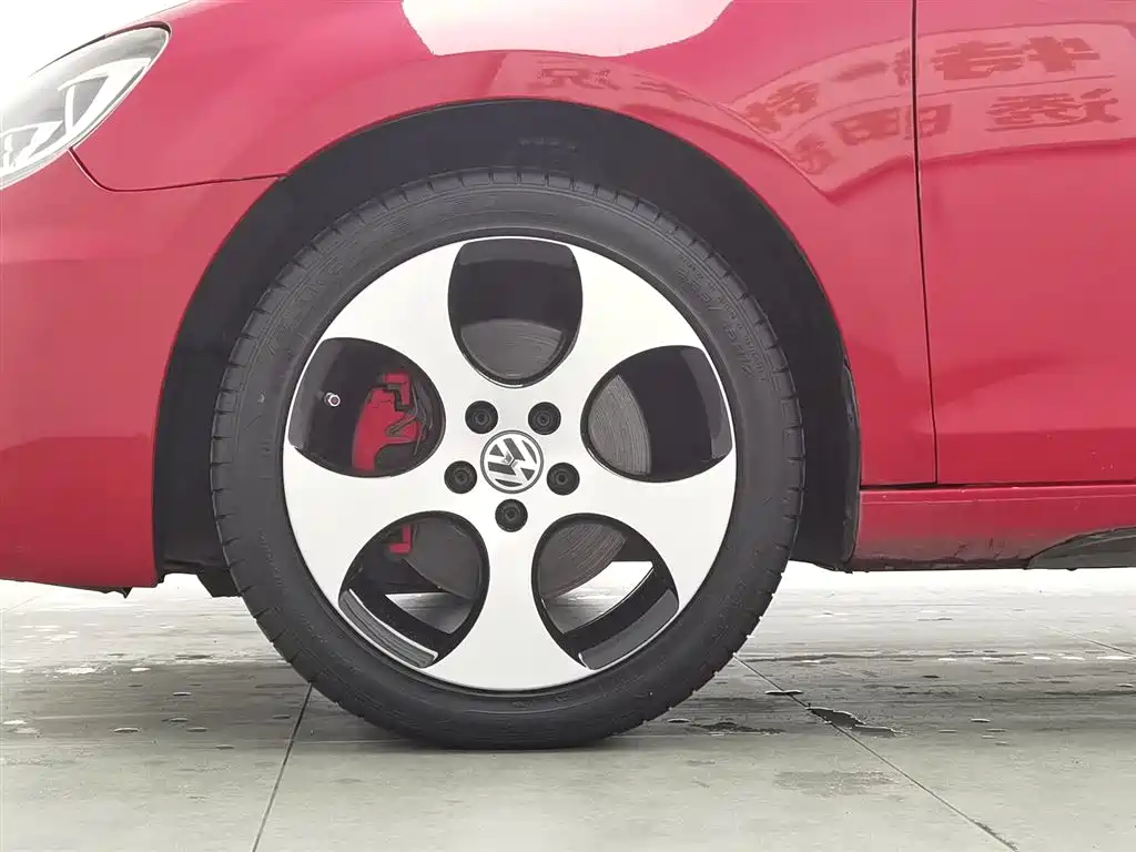 Volkswagen Golf GTI 2012 2.0TSI GTI фото 17