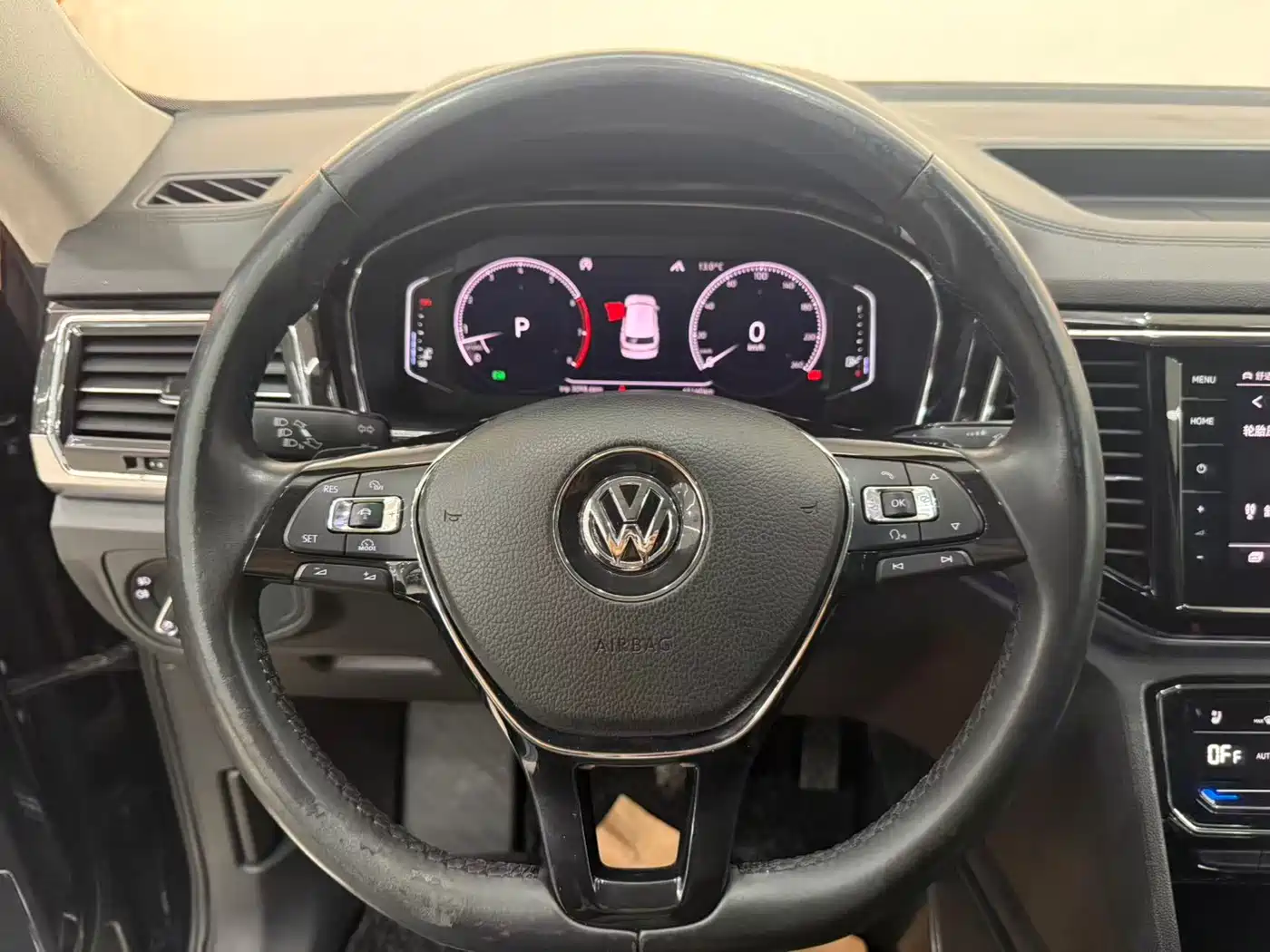 VOLKSWAGEN TOURANG