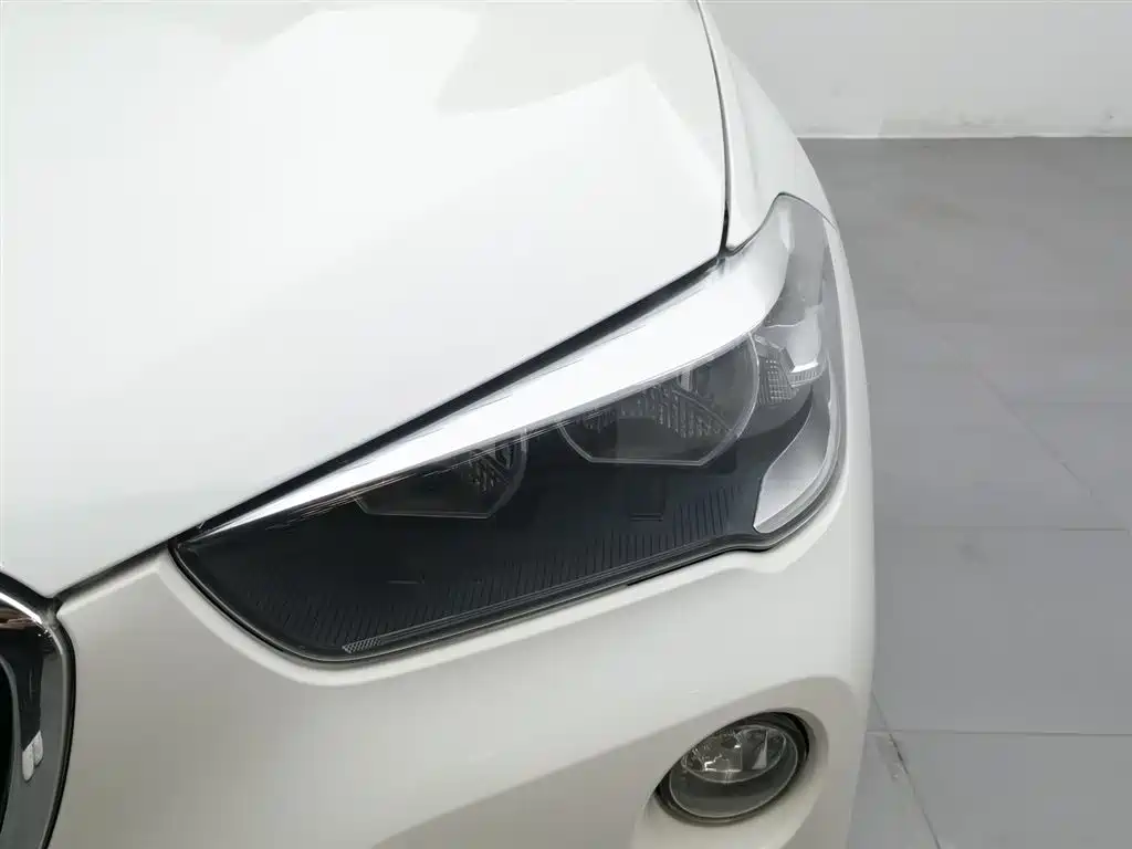 BMW X1 2018 sDrive18Li Fashion Model фото 7