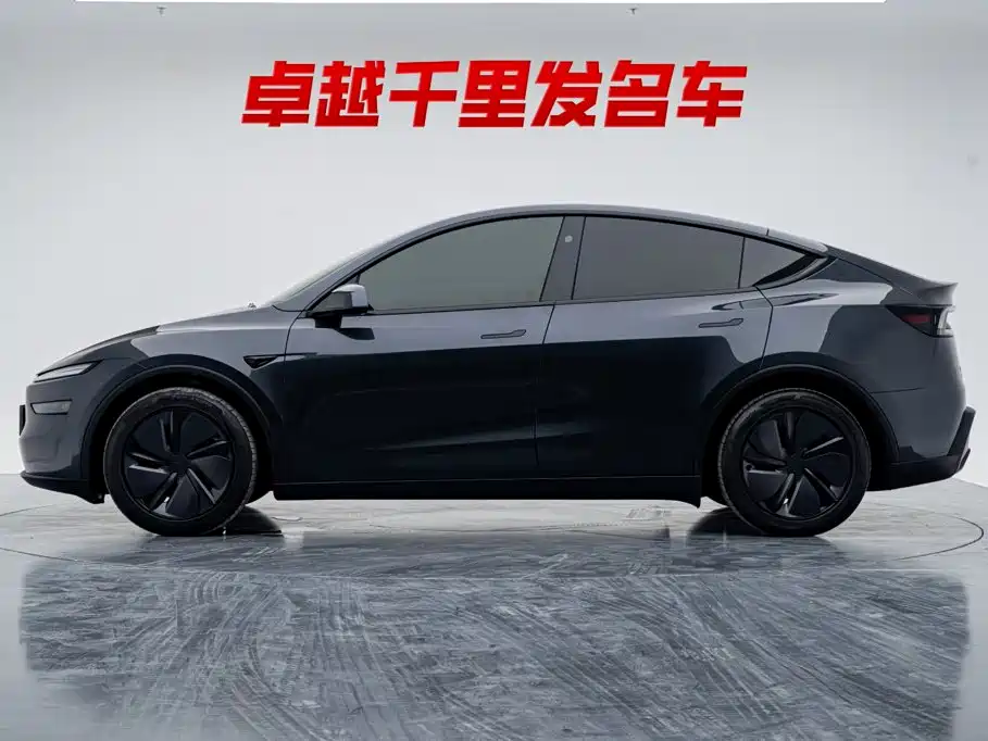 Фото 4 - Tesla Model Y