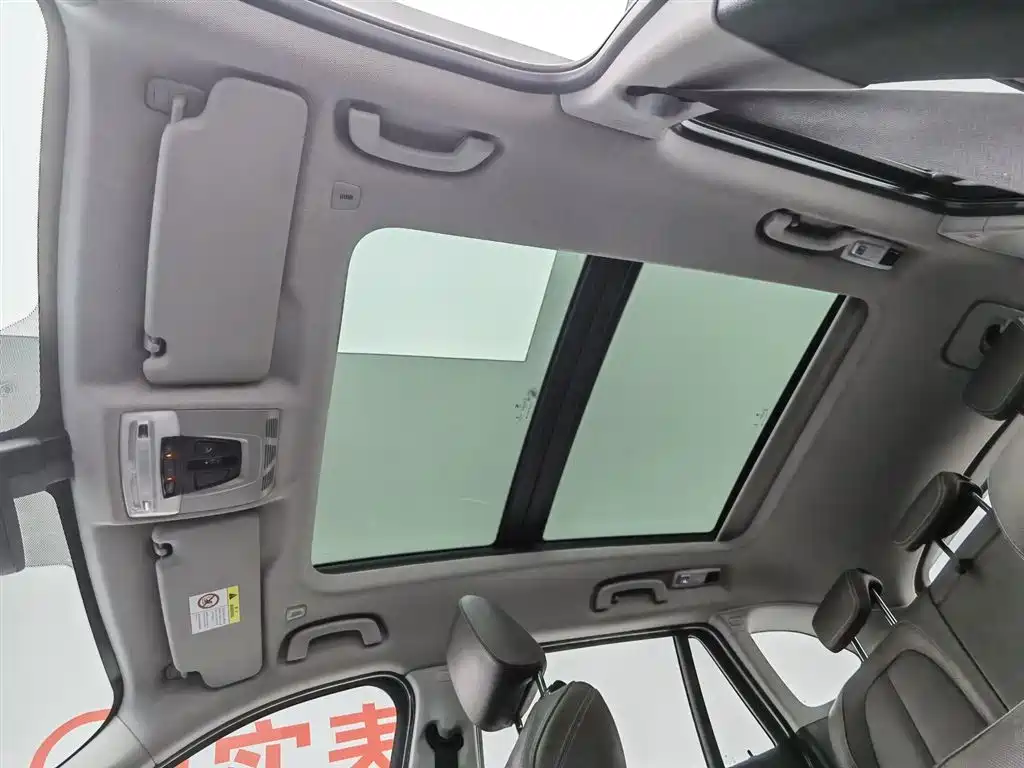 BMW X1 2019 sDrive18Li Premium Model фото 14
