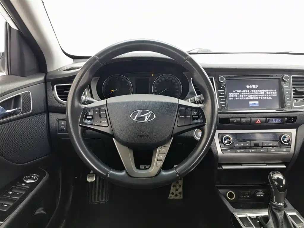 Hyundai Mistra 2014 1.8L Auto Premium DLX фото 11