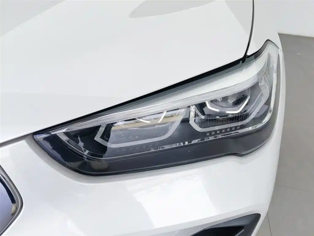 BMW X1 2022 sDrive25Li Leading фото 7