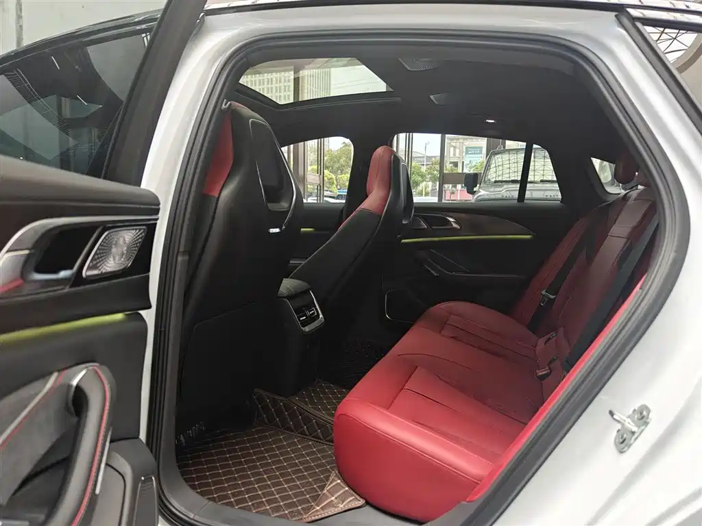 Hongqi H6 2024 Model 2.0T Fashion Edition фото 13