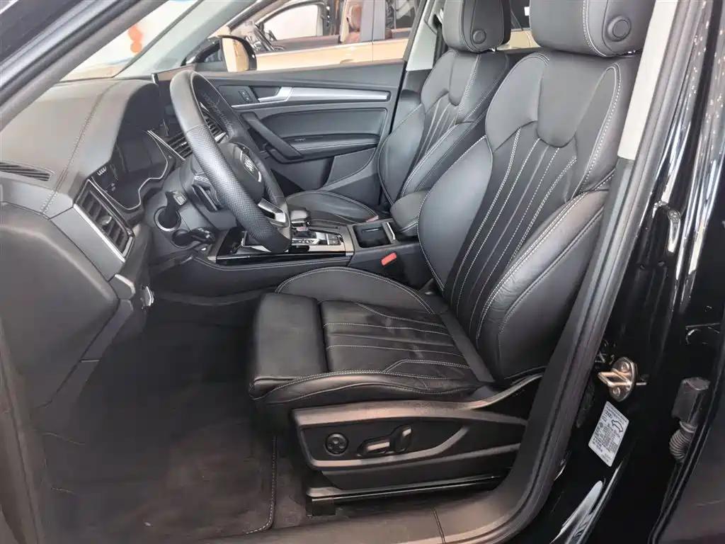 Audi Q5L 2022 Facelift 45T Luxury Dynamic фото 12