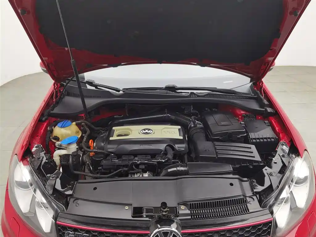 Volkswagen Golf GTI 2012 2.0TSI GTI фото 6