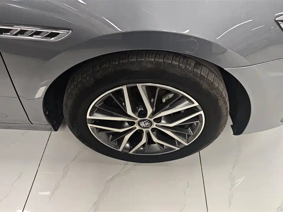 BYD Qin PLUS 2023 Champion Edition EV 420KM Leading Type фото 6