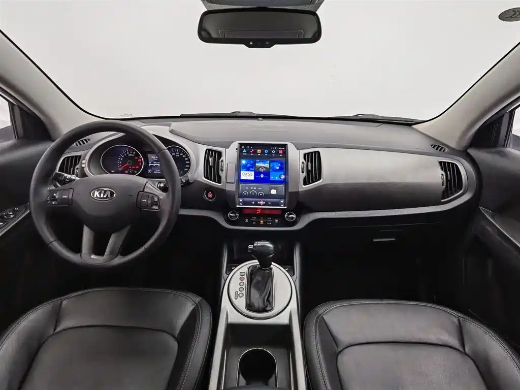Kia Sportage 2015 2.0L Automatic 2WD DLX фото 5