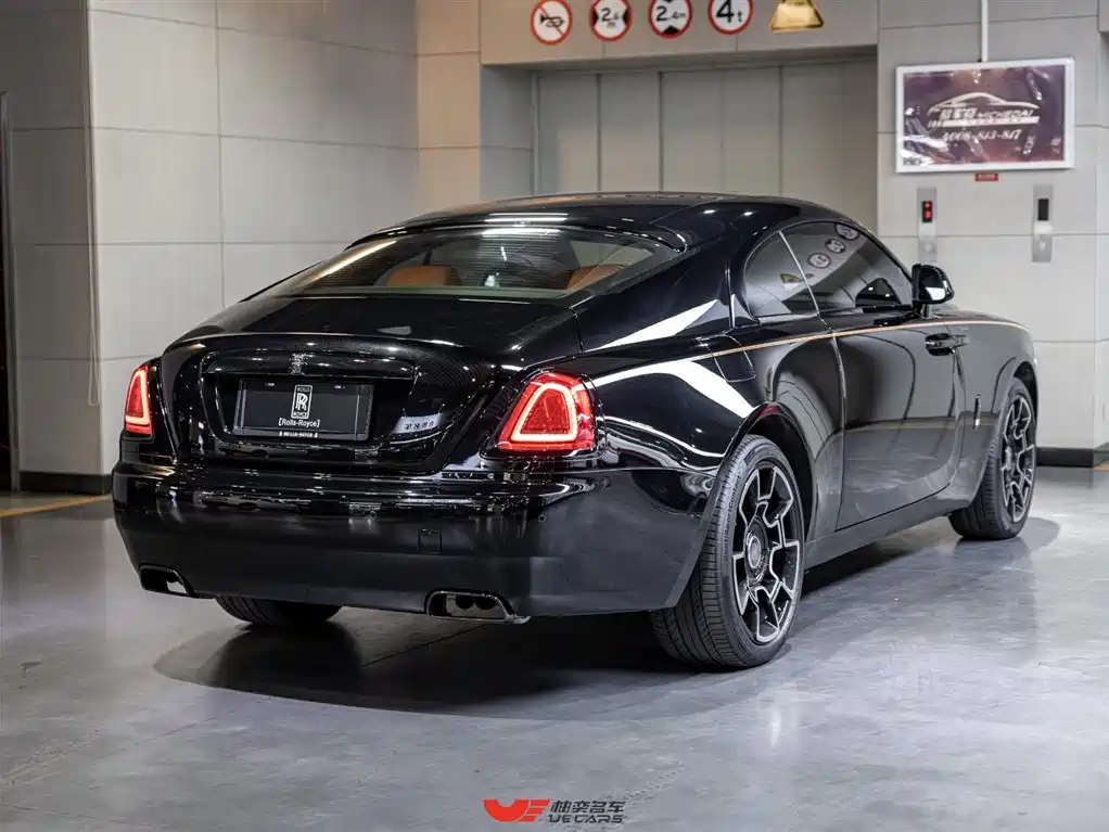 Rolls-Royce Wraith 2018 6.6T Black Badge фото 4