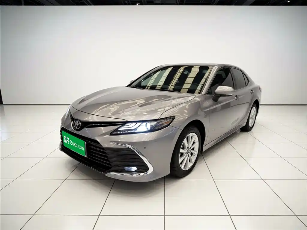 Toyota Camry 2021 2.0G Luxury Edition