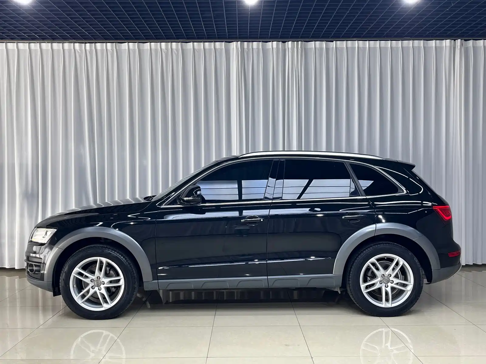 Photo 4 - Audi Q5