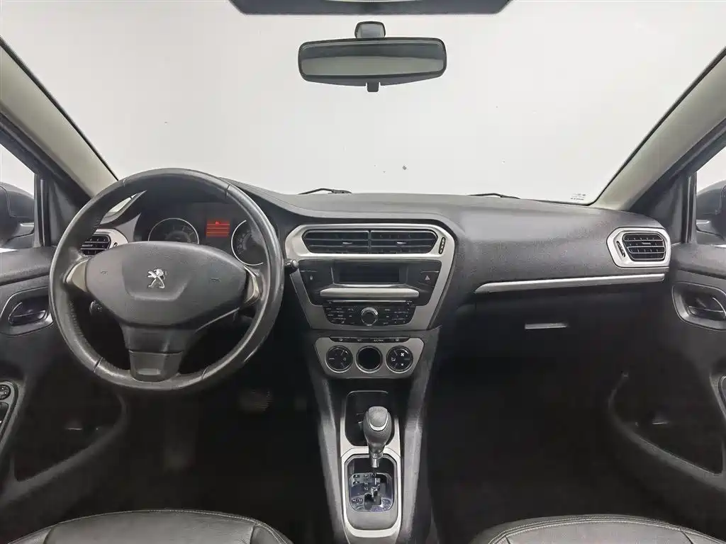 Peugeot 301 2014 1.6L Automatic Premium Edition фото 5