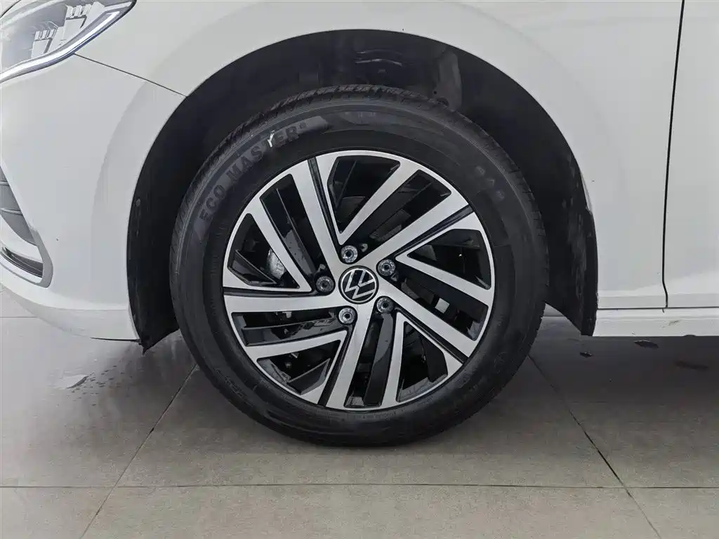 Volkswagen Lavida 2024 Model 1.5L Automatic 5 Million Edition фото 17