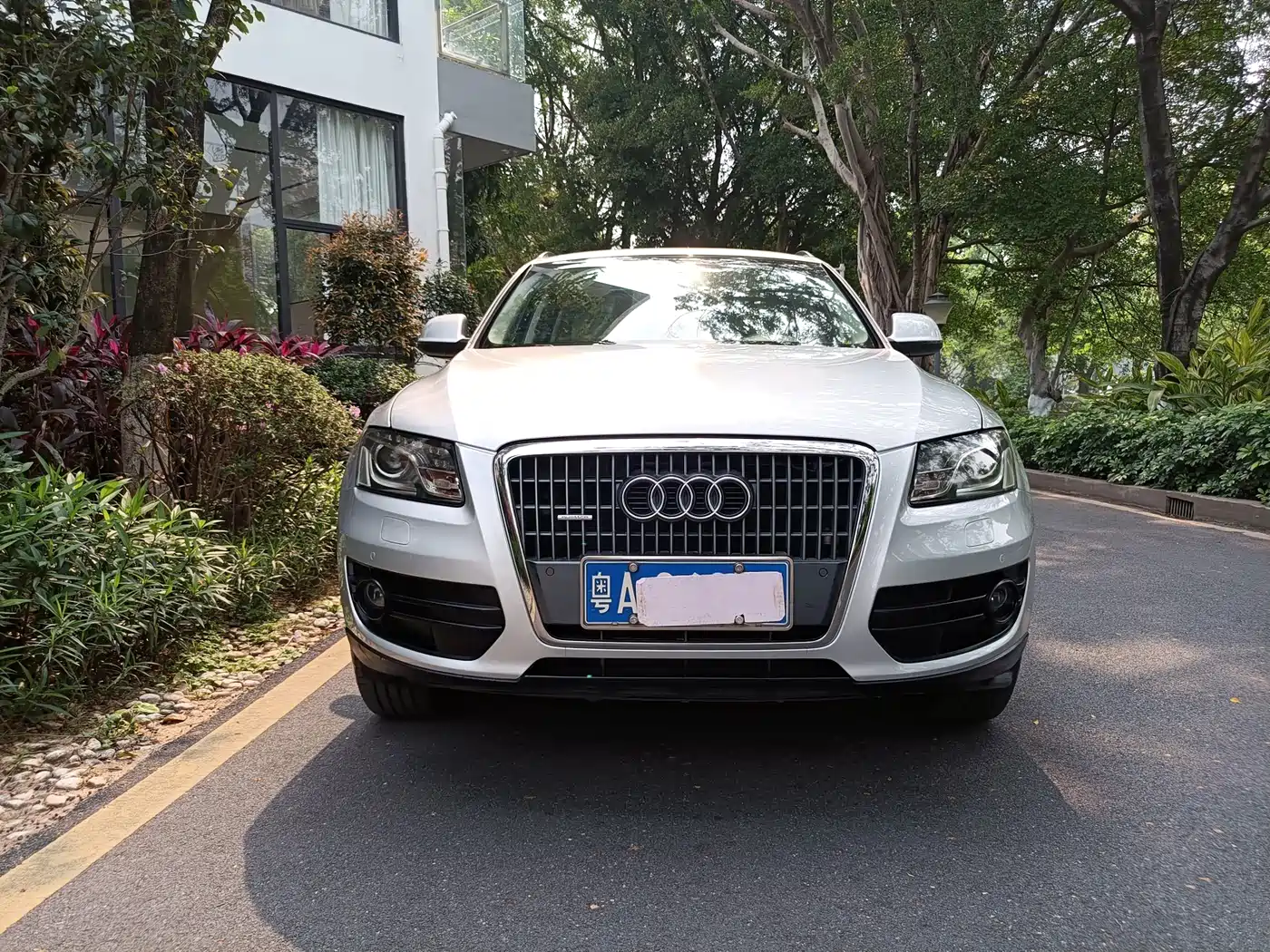 Audi Q5 2010 2.0TFSI Technology фото 2