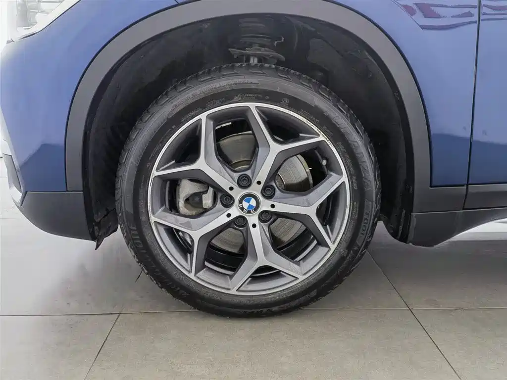 BMW X1 2019 xDrive20Li Premium Model фото 17
