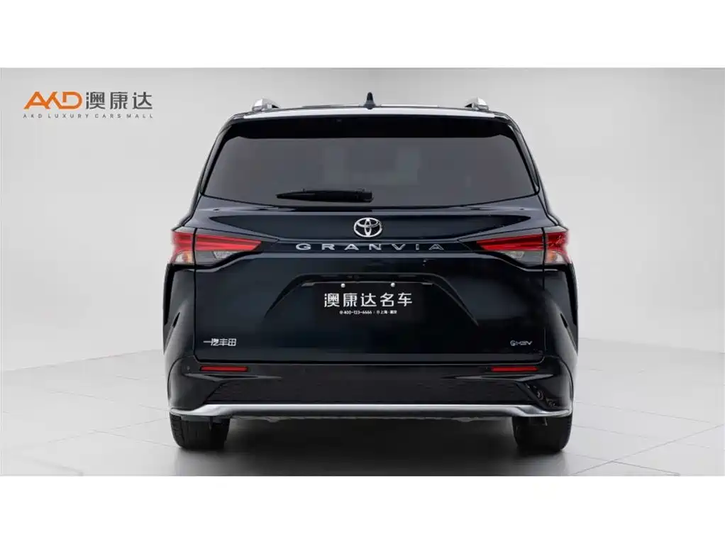 Toyota Granvia 2024 2.5L Hybrid Flagship ULTRA фото 4