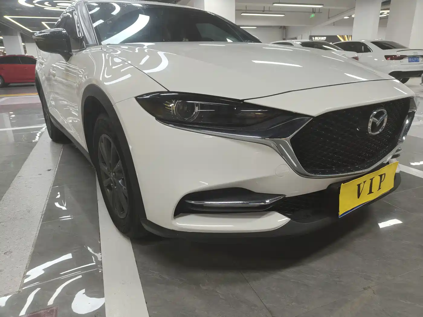 Фото 3 - Mazda CX-4