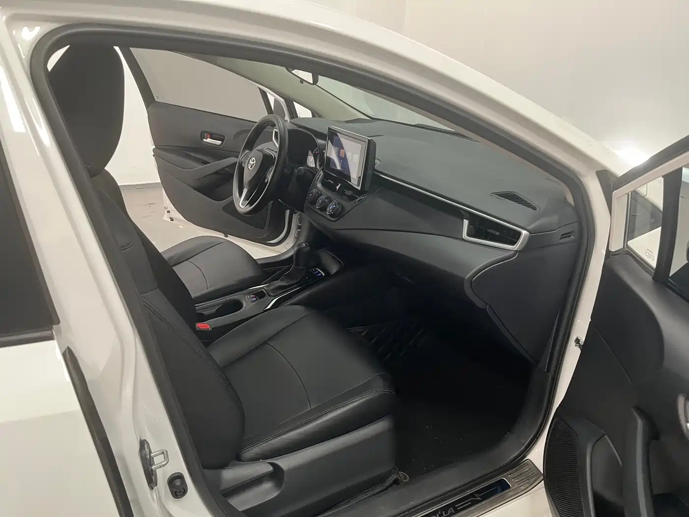 Toyota Corolla 2023 1.2T Pioneer Edition фото 15