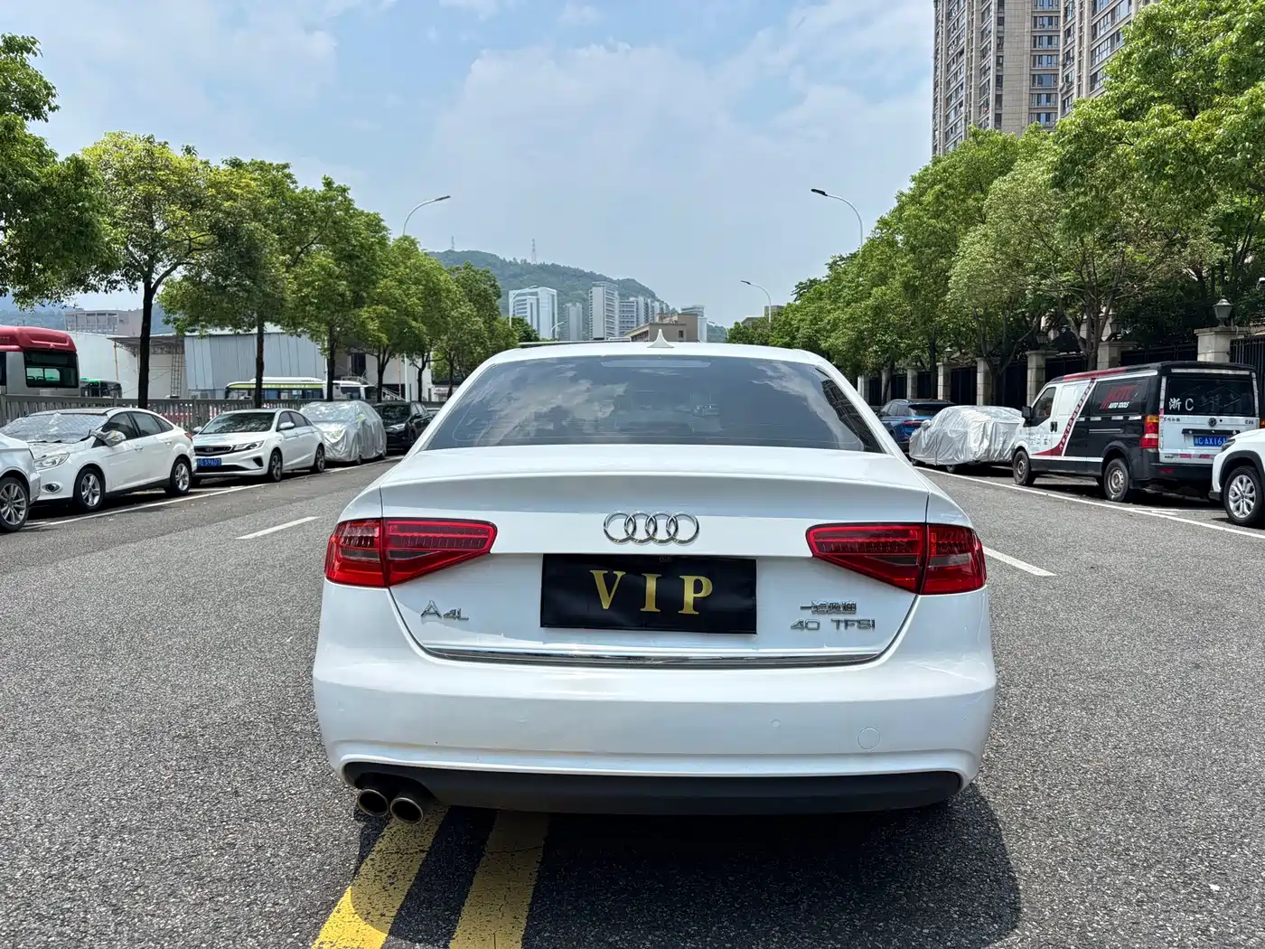 Audi A4L 2013 35 TFSI Automatic Standard фото 7