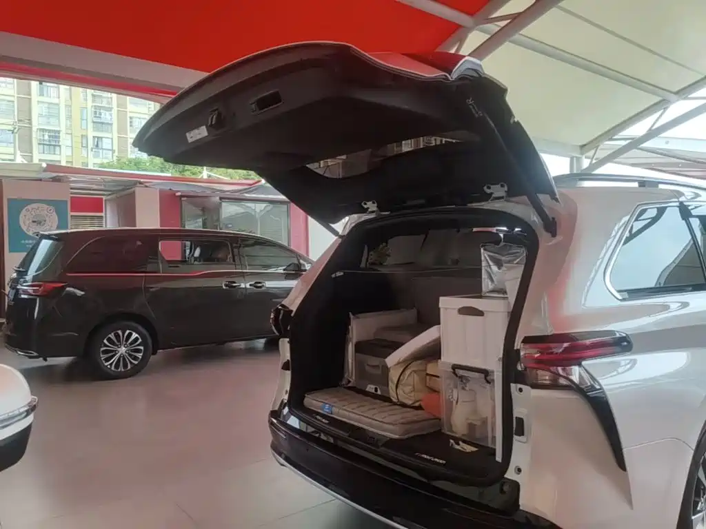 Toyota Sienna 2026 2026 2.5L Hybrid AWD Premium Edition