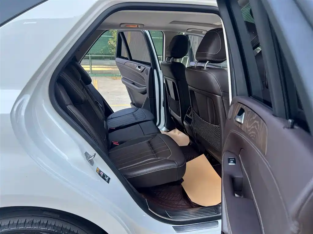 Mercedes-Benz GLE 2016 GLE 400 4MATIC фото 10