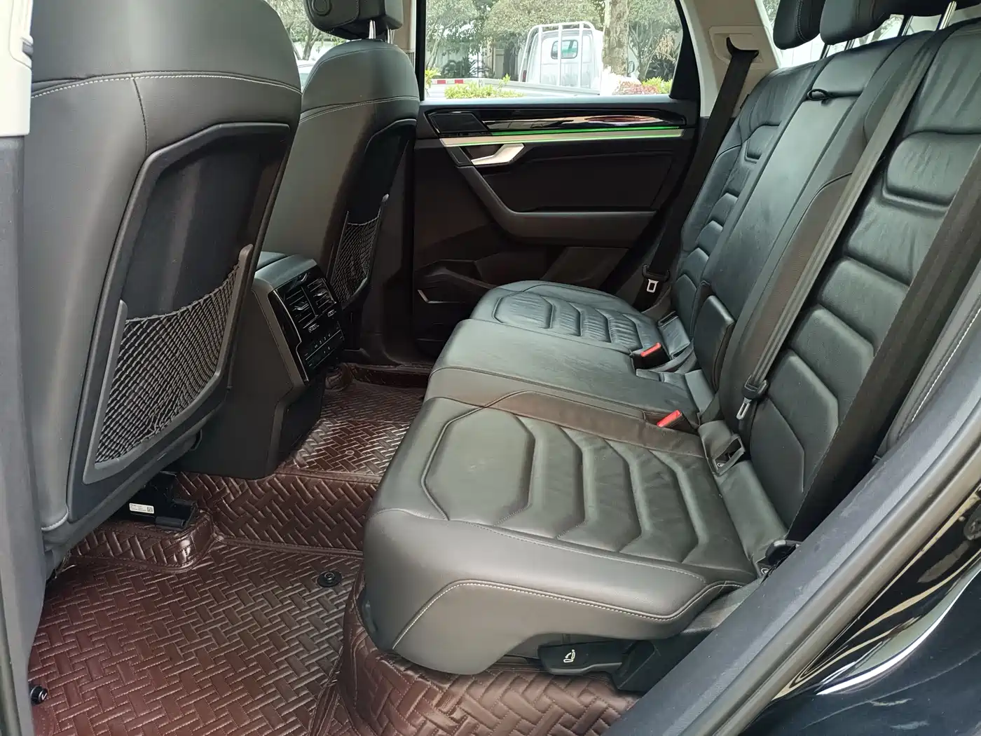 VOLKSWAGEN TOUAREG NEW ENERGY