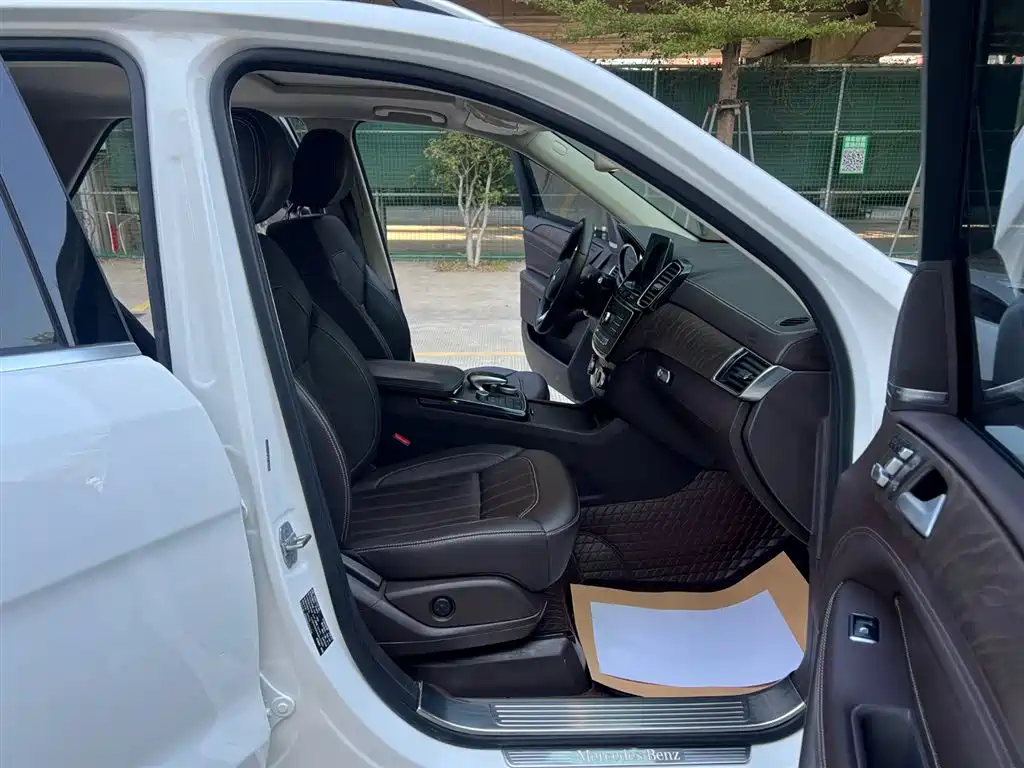 Mercedes-Benz GLE 2016 GLE 400 4MATIC фото 8
