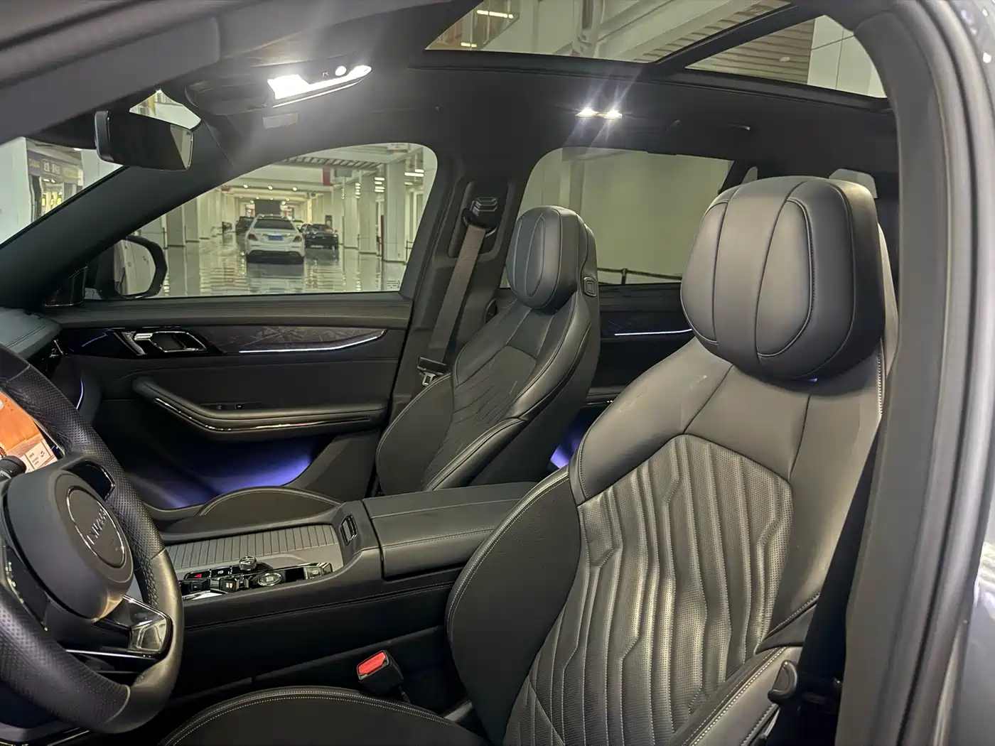 Lynk & Co 09 EM-P 2021 2.0T PHEV Halo 6-seater фото 17