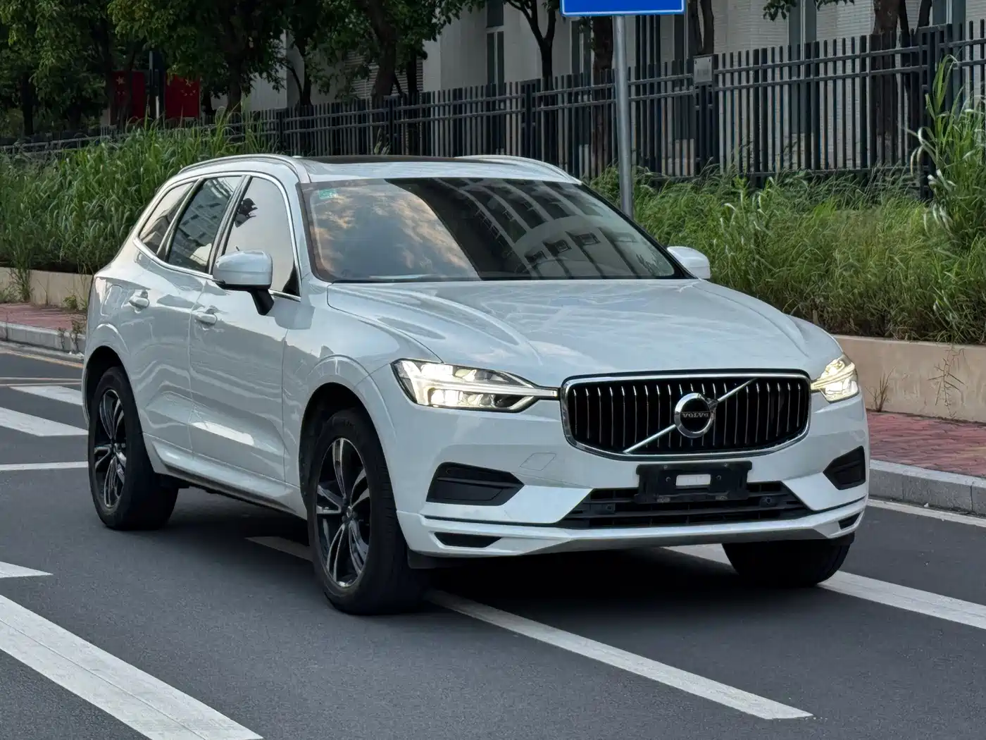 Фото 3 - Volvo XC60