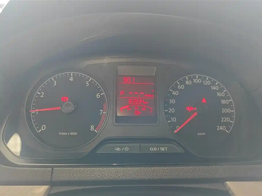 Volkswagen Jetta 2015 1.4L Manual Comfort фото 14