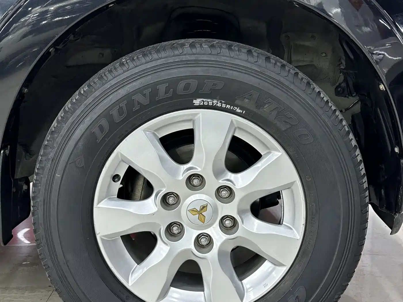 Mitsubishi Pajero (Import) 2015 3.0L Automatic Elite Premium Edition China IV фото 10