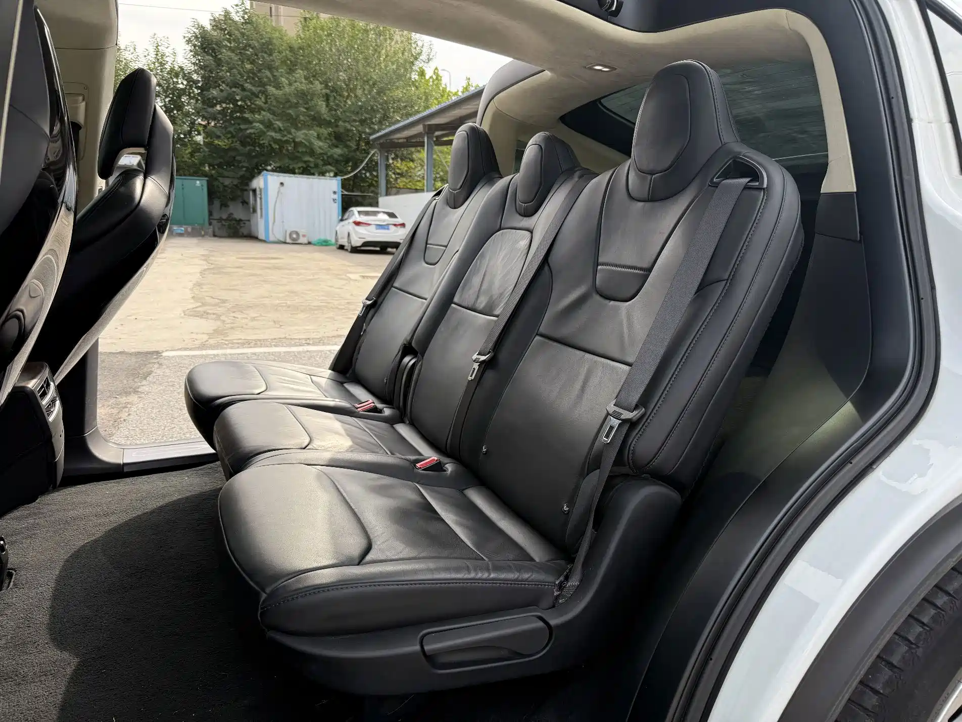Фото 4 - Tesla Model X